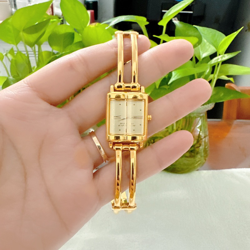 Đồng hồ nữ si nhật dáng còng tay hiệu Hiroko Koshino