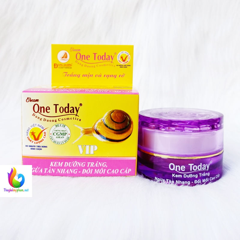 Kem Dưỡng Trắng Da One Today