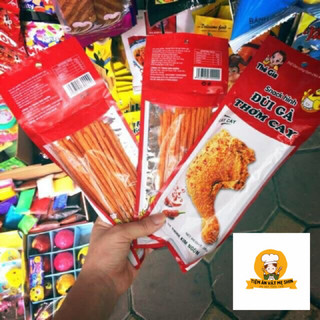 Snack hình đùi gà thơm cay, đồ ăn vặt cổng trường