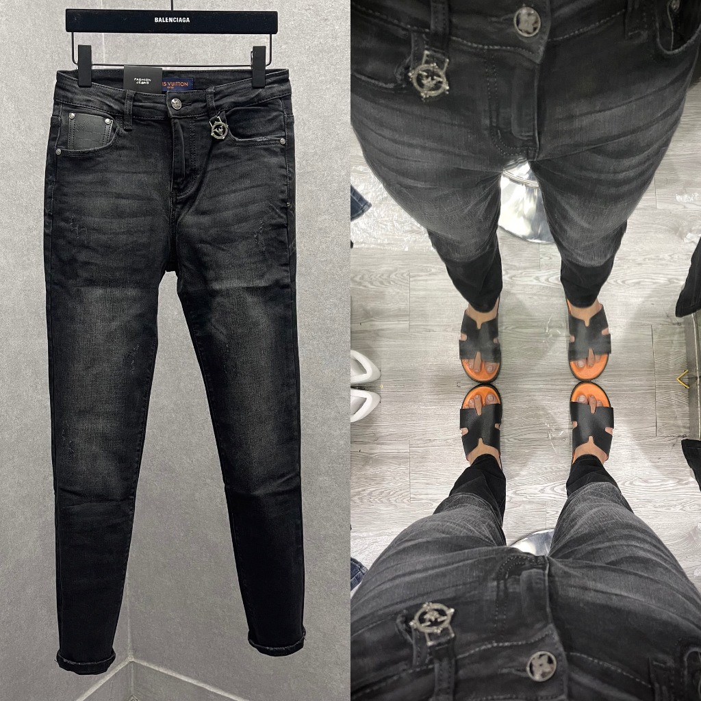 Quần jean bò nam Eo Vì slimfit wash đen xám trơn phối túi da mini dập hoạ tiết sóng hoa chữ sau mông QJ375P