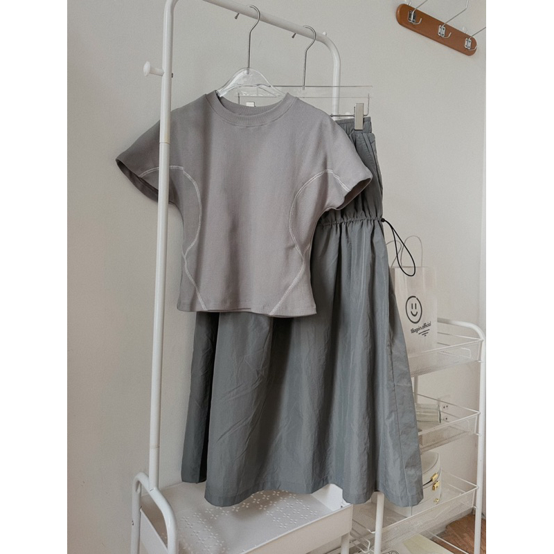 Chân váy dù rút dây 18made ✿ 𝐁𝐲 𝐄𝐢𝐠𝐡𝐭𝐞𝐞𝐧 𝐀𝐠𝐚𝐢𝐧