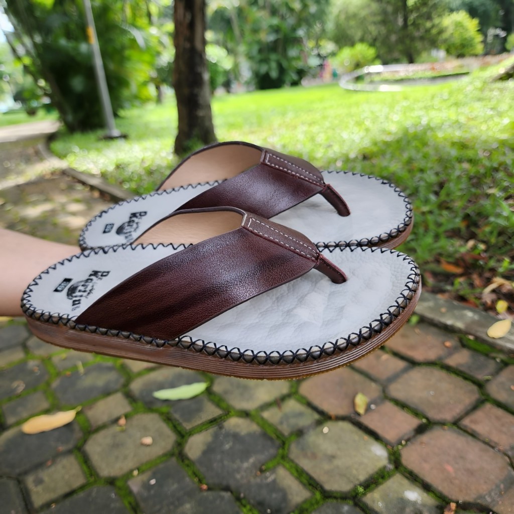 Dép da nam, dép quai kẹp chất liệu da bò đế doctor dẻo nhẹ , mặt lót đệm gai cực kỳ êm và thoáng chân C211