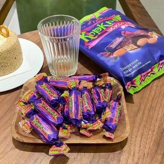 KẸO NGỌT PHỦ SOCOLA NHÂN HẠT ĐIỀU