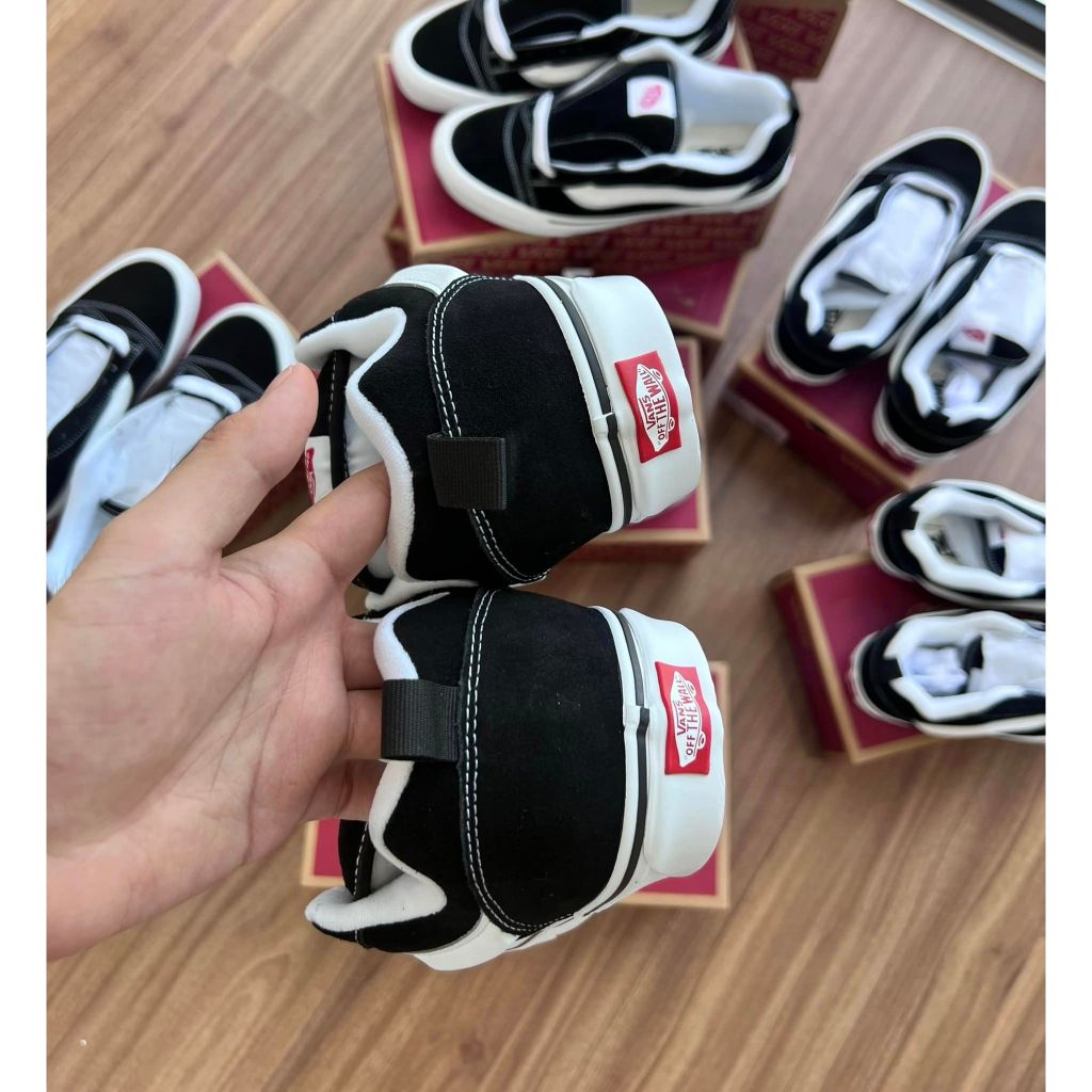 Giày Sneaker Vans Knu Skool Shoes True White Black VN0009QC6BT màu Trắng Đen | PiuPiu Authentic