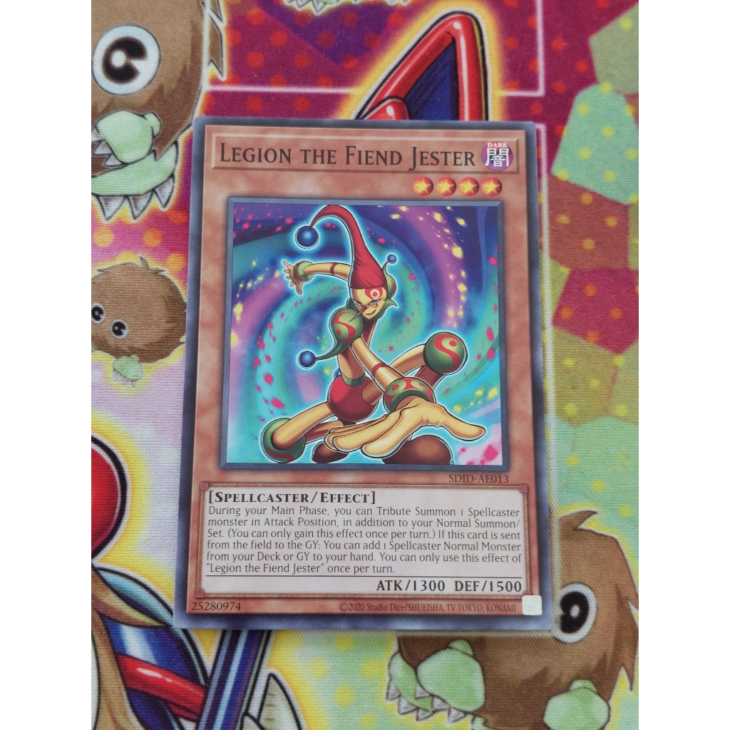 Thẻ Bài Yugioh Monster "Legion the Fiend Jester" SDID-AE013