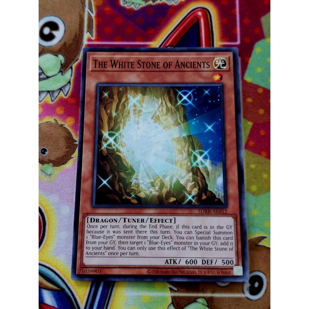Thẻ Bài Yugioh Monster "The White Stone of Ancients"