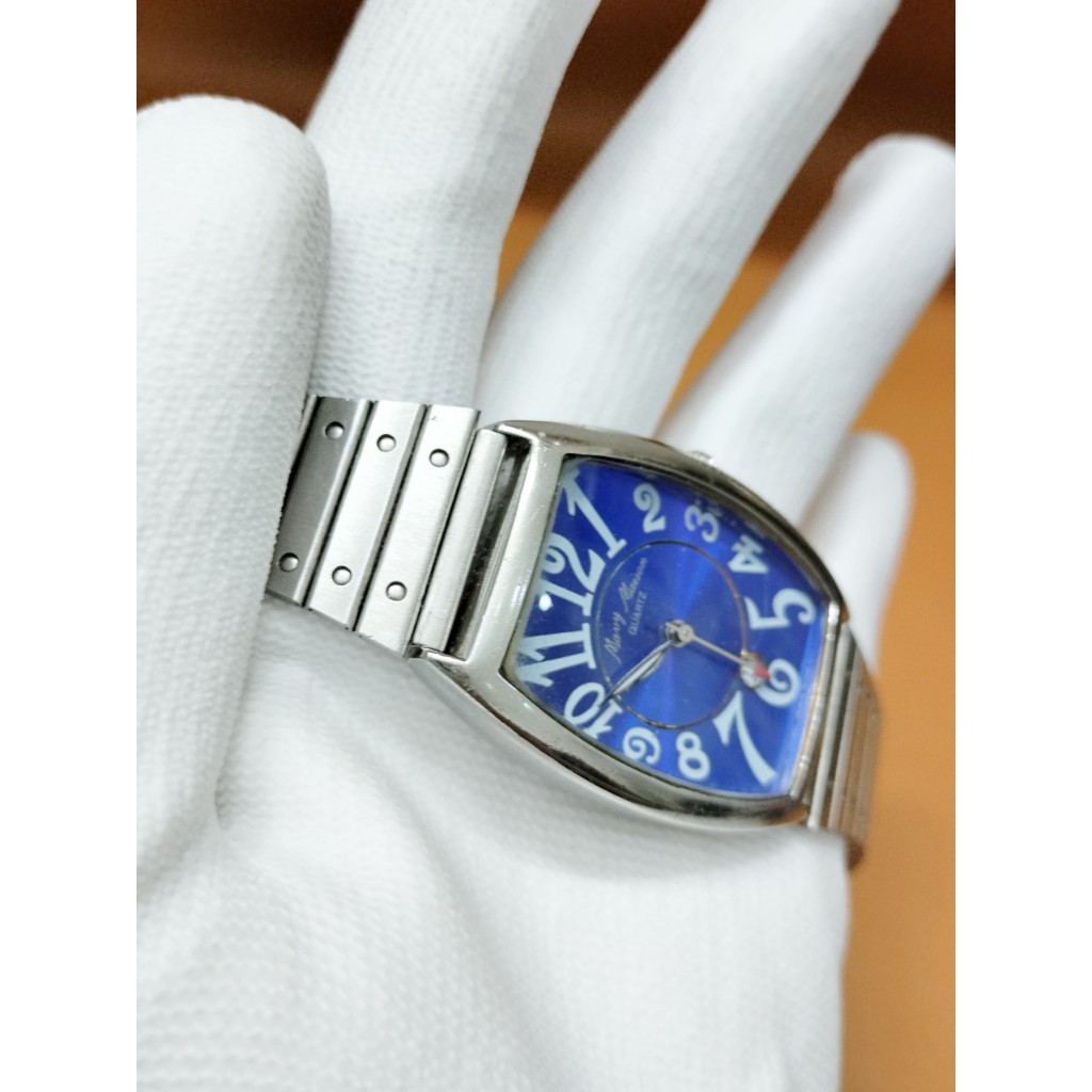 Đồng hồ nam tay nhỏ hoặc nữ Mary Maison mặt xanh dương