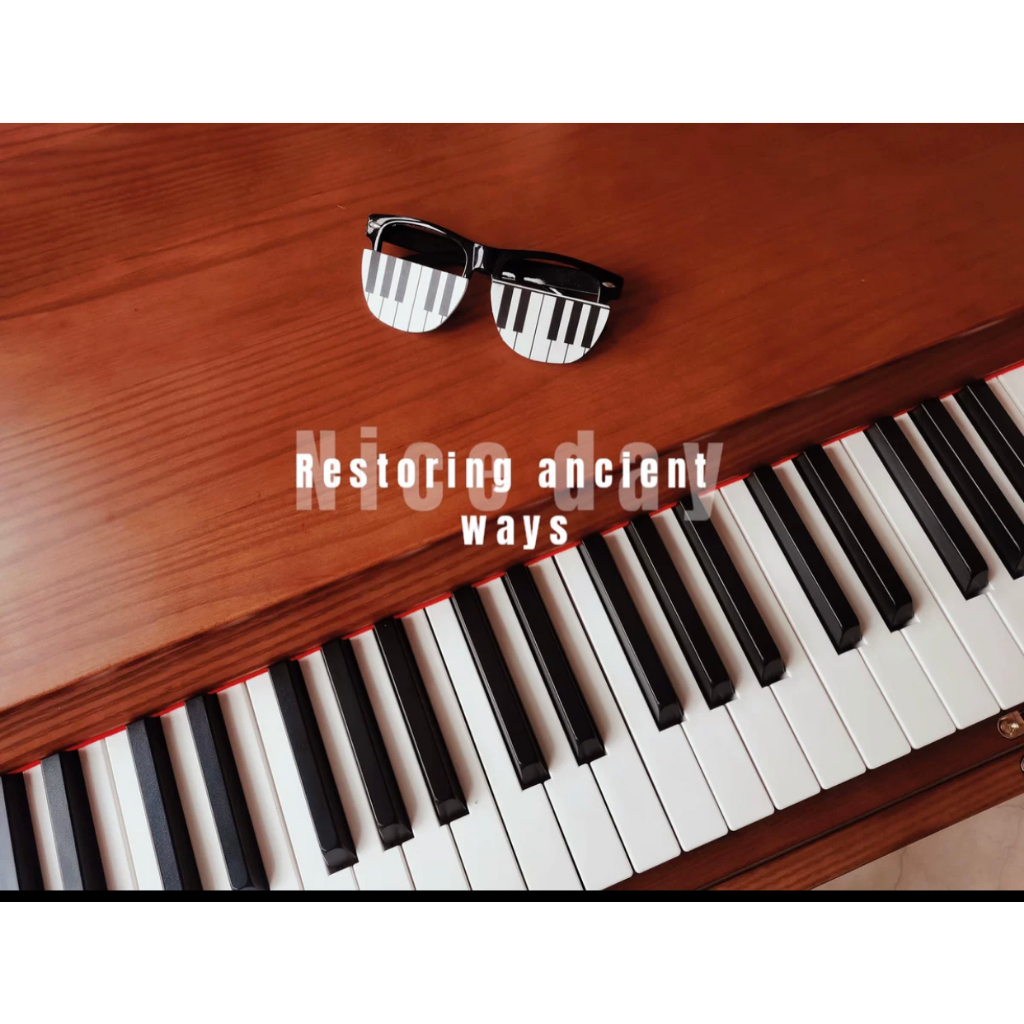 Đàn piano điện Hồng Kông Betsy B361 88 phím, có ghế, pedal, giá đỡ để bản nhạc, có thể kéo gọn thành bàn làm việc