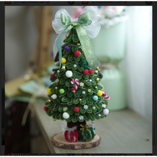 Cây Thông l noel kẽm nhung loại 1 24cm kèm đèn 4m