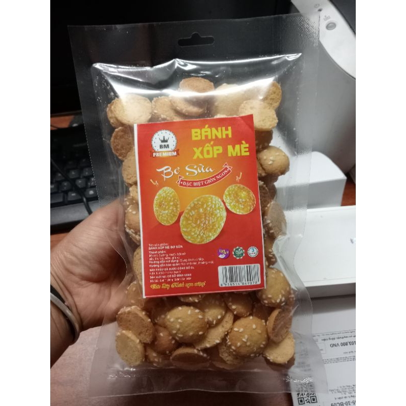 Bánh xốp mè bơ sữa