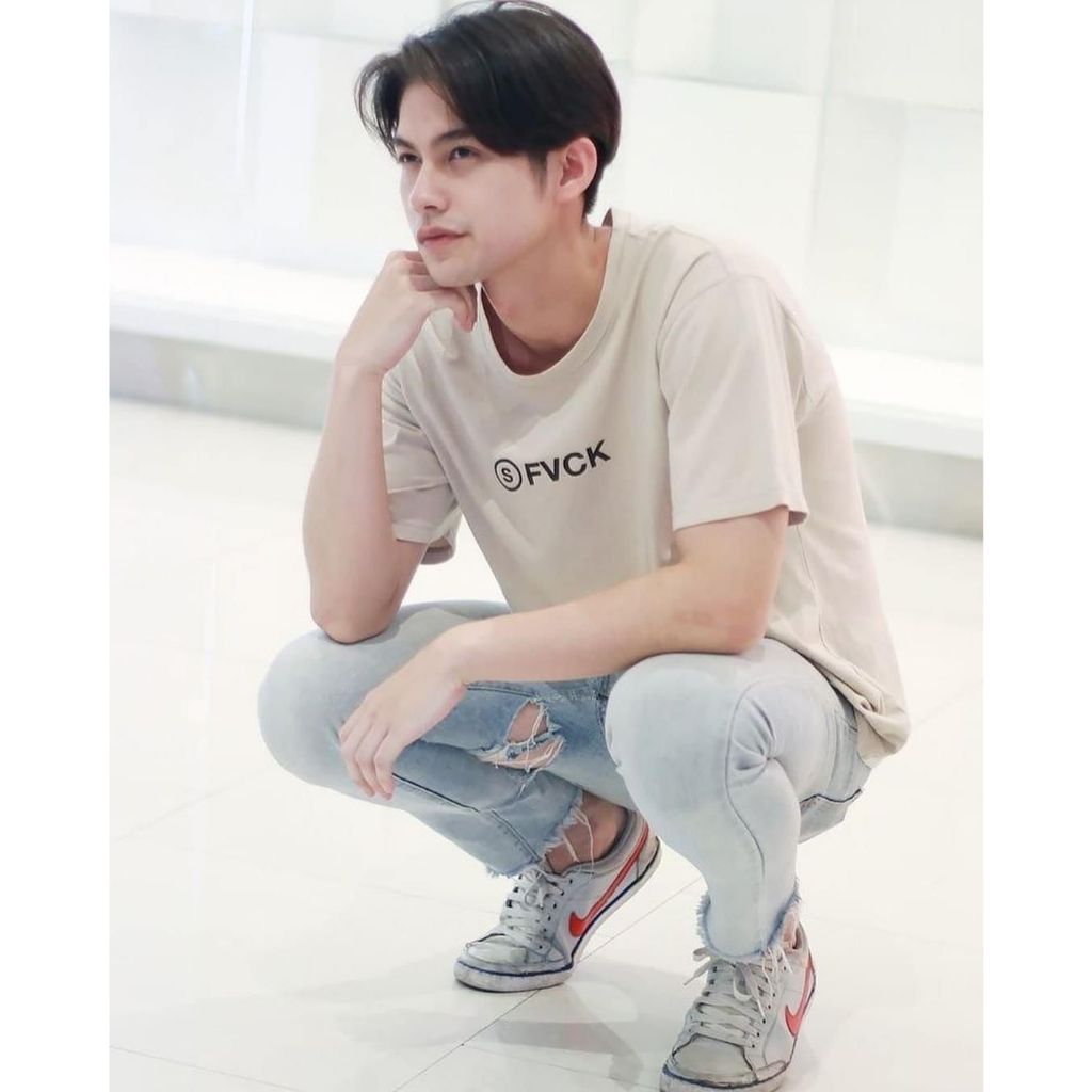 Áo thun tay ngắn Fvck giống Bright Vachirawit Chivaaree, BrightWin
