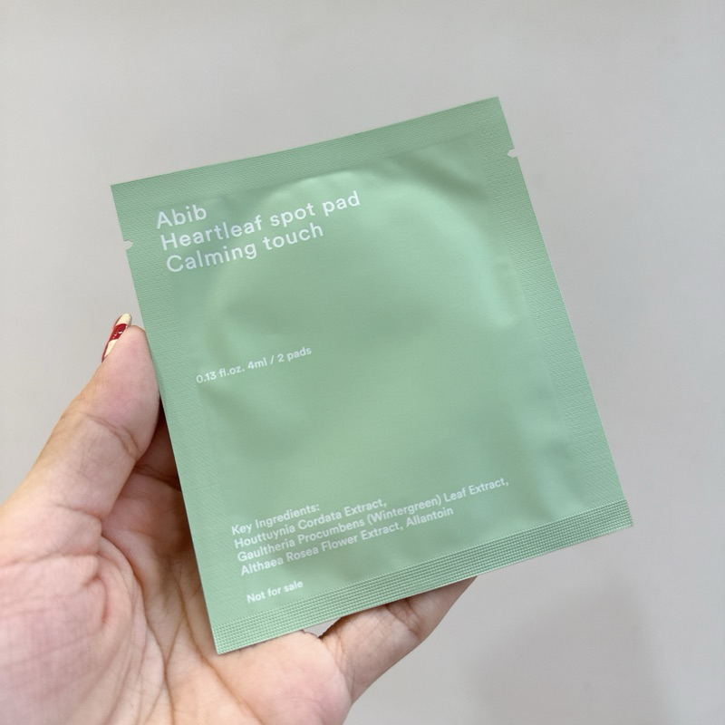 Gói toner pad Abib Heartleaf spot pad calming touch