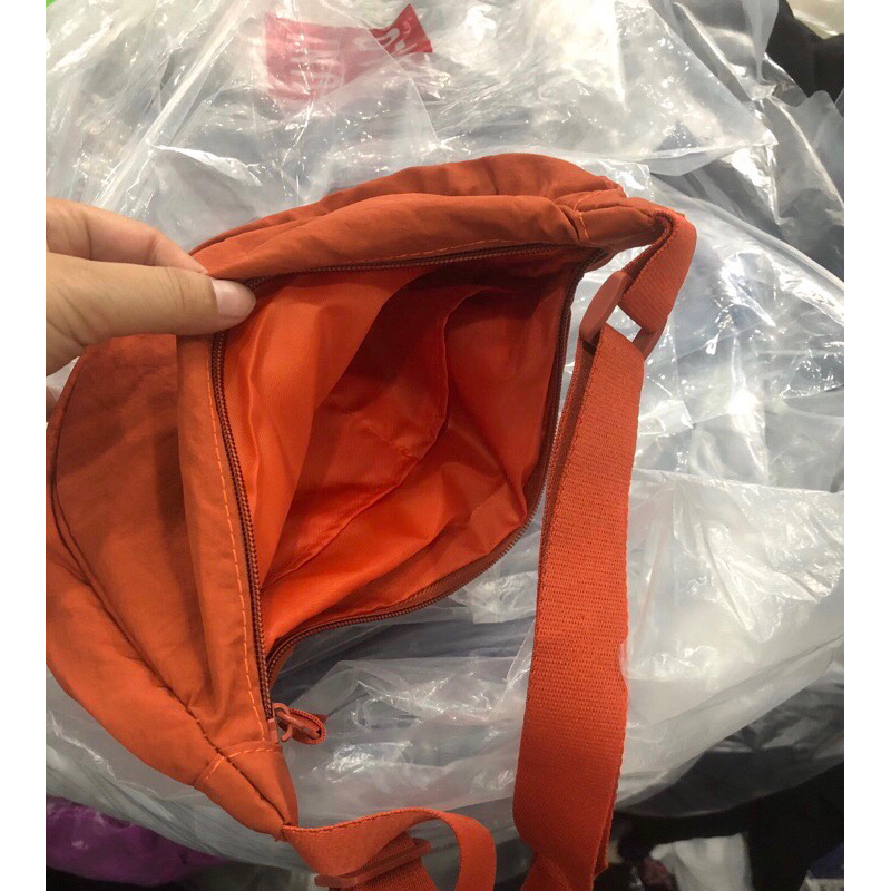 Túi đeo chéo màu cam