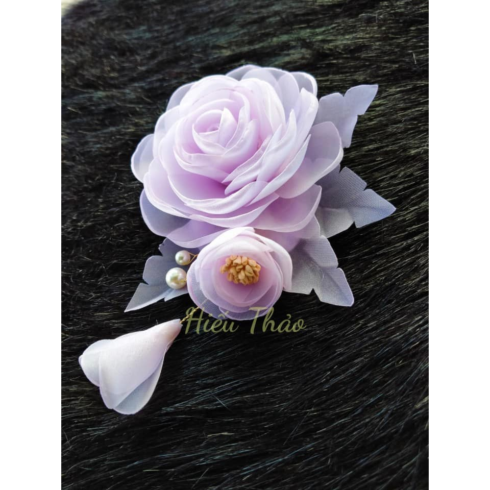 Hoa cài áo bông kép sang trọng