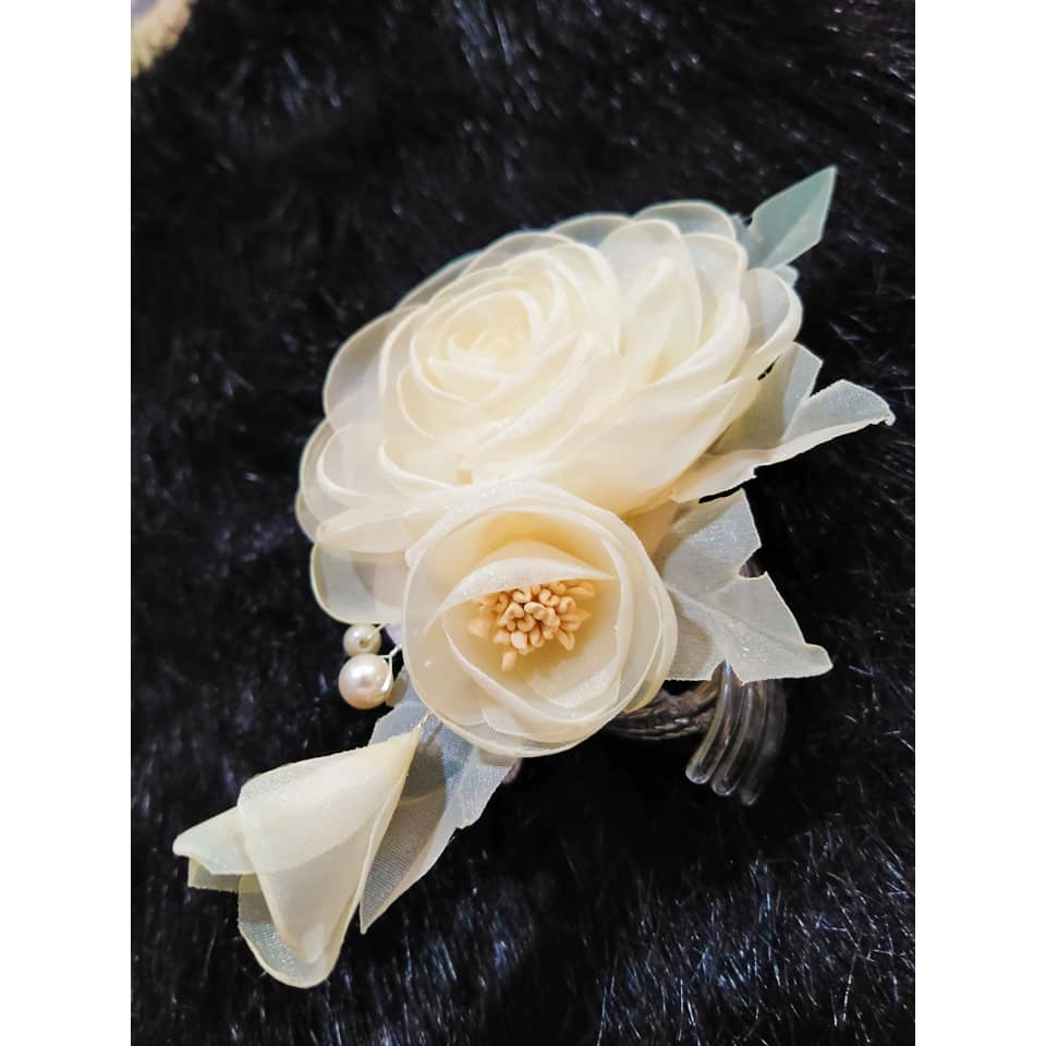 Hoa cài áo bông kép sang trọng