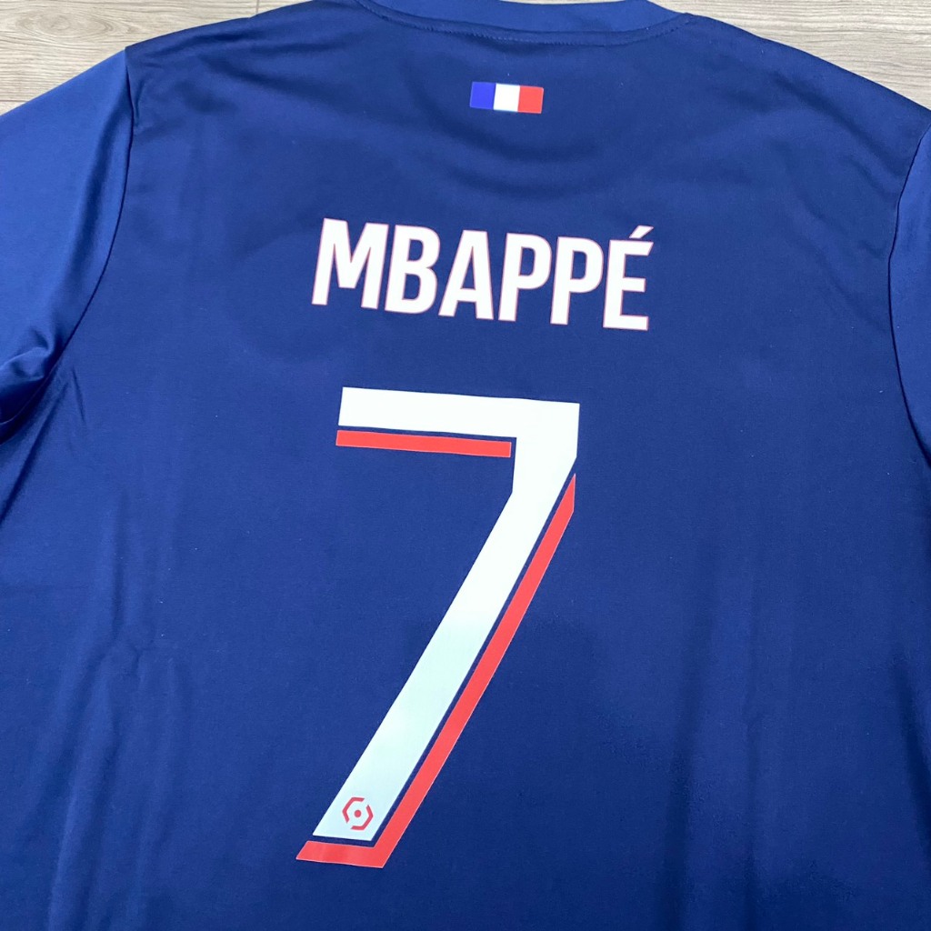 Bộ quần áo bóng đá PSG xanh in tên Mbappe số 7 sân nhà 2024