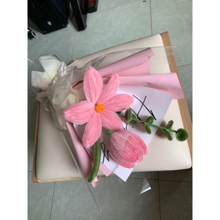 Bó hoa ly+ tulip kẽm nhung
