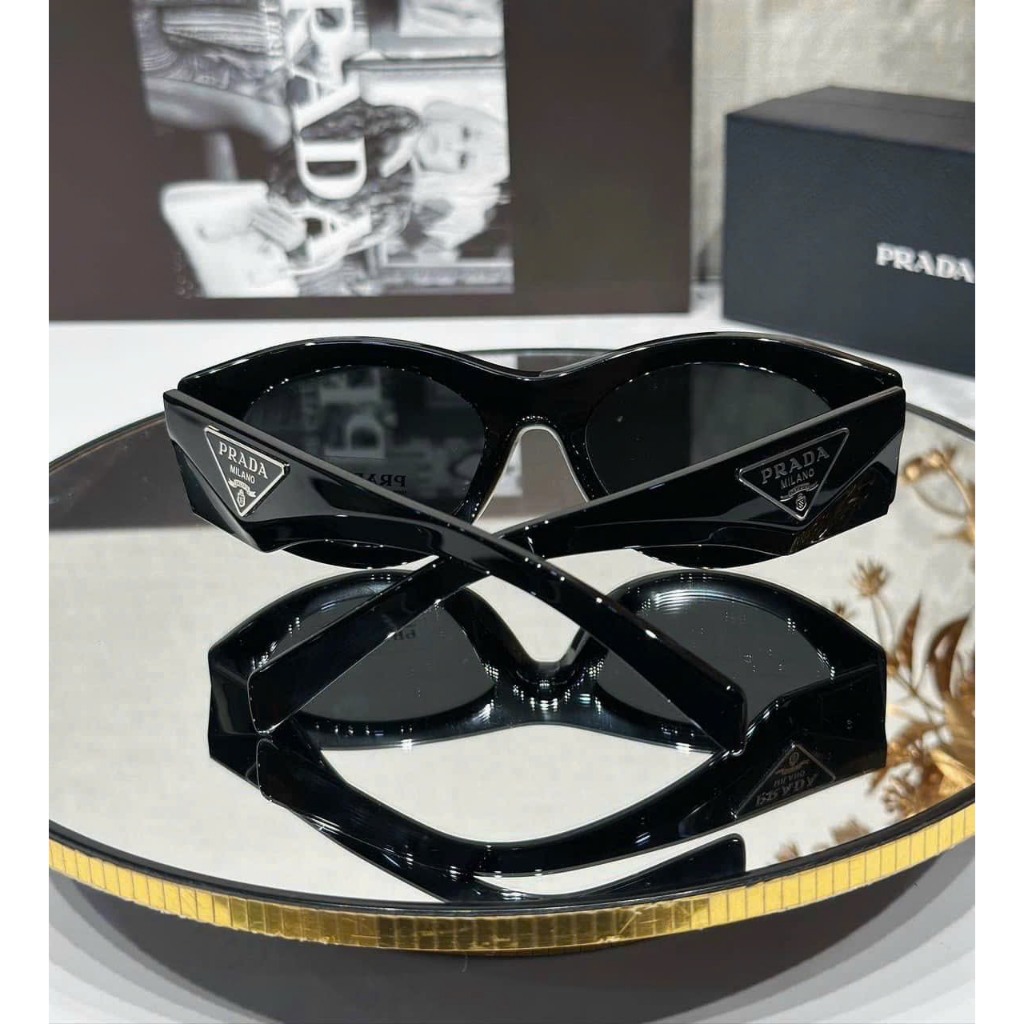 Kính mát thời trang nữ dáng mắt mèo tag 𝐏𝐫𝐚𝐝𝐚 mới nhất kèm hộp Bisouhanoi KRM20