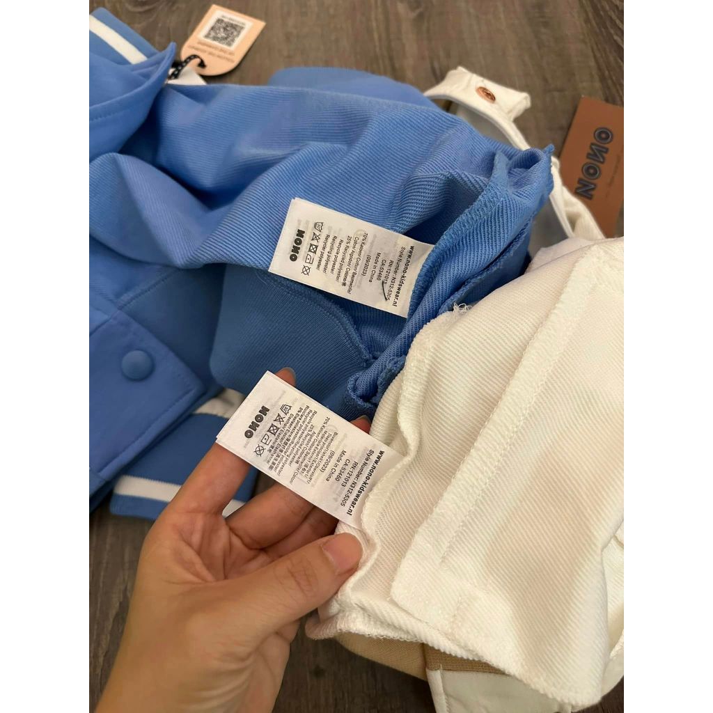 Áo khoác nỉ bomber chữ thêu nổi nono cho bé