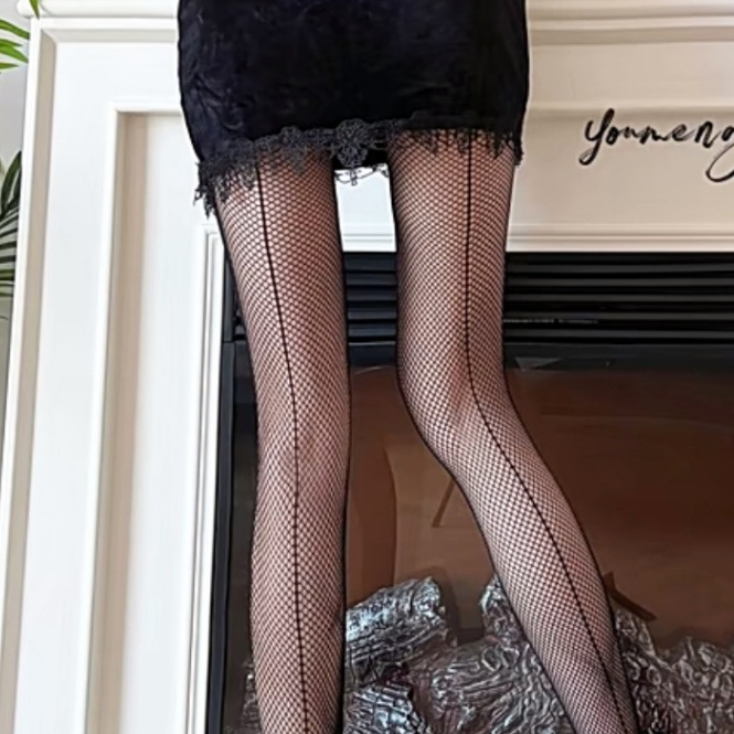 Quần Tất Lưới Đính Nớ 3d Phong Cách Lolita Dễ Thương Thu Hút Mỏng Cao Cấp Saka T104