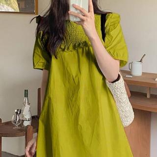 Đầm bầu Mocking xếp ly bèo ngực