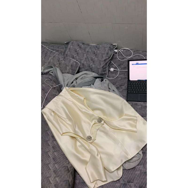 Thanh lý váy Lane size s