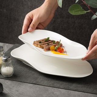 (SẴN HÀNG) Khay sushi, đĩa sứ mây trắng bất quy tắc 30-35cm - Bát đĩa nhà hàng cao cấp