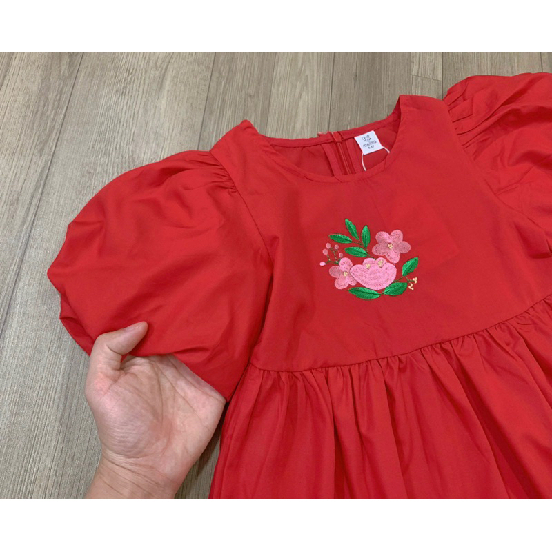 Váy Melisa đỏ chân trắng thêu hoa