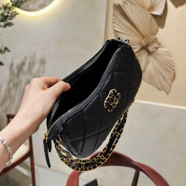 Túi Kẹp Nách Đeo Vai Dây Xích Size 23 Phù Hợp Đi Làm Đi Chơi