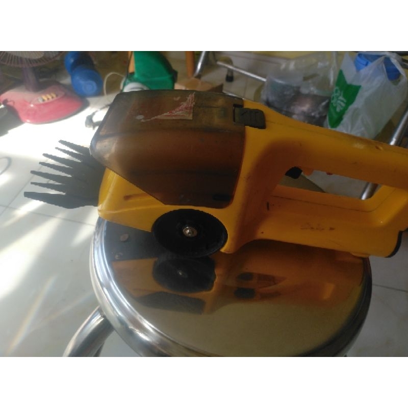 Máy tỉa hàng rào, tỉa bonsai Pin Lithium