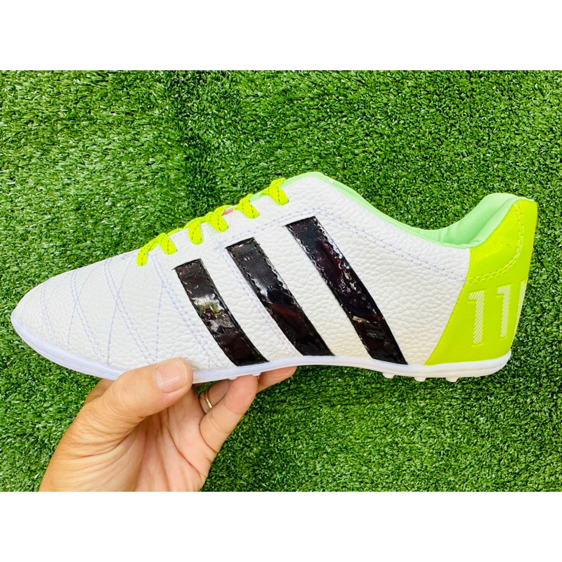 Giày đá bóng siêu bền,đâu rẻ hơn shóp hoàn tiền