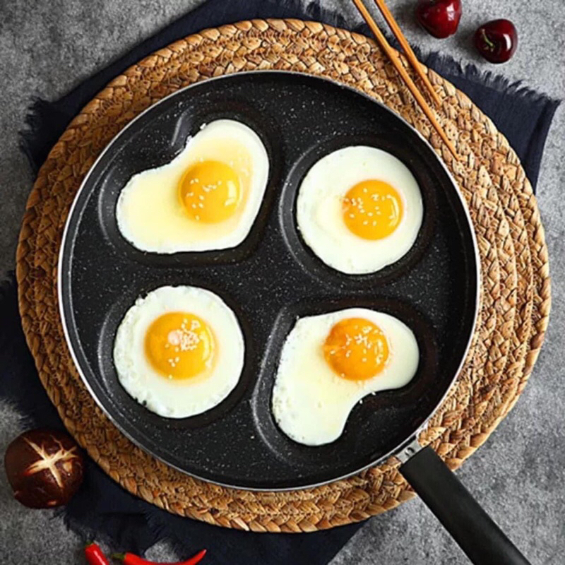 Khuôn Chảo Chiên Rán Trứng Làm Bánh 4 Ngăn Chống Dính - Chảo Vân Đá nấu được cả bếp từ và bếp gas hình trái tim