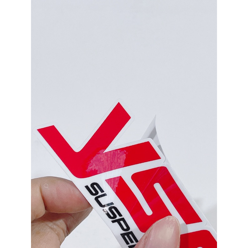 Tem dán chữ Yss in chìm dán trang trí xe máy, laptop…có sẵn keo