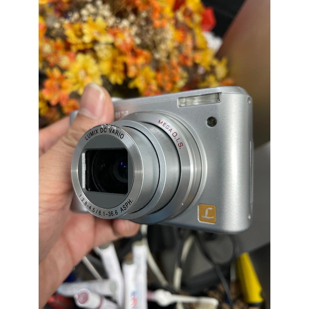 Máy ảnh du lịch  Lumix DMC LZ5 màu đẹp