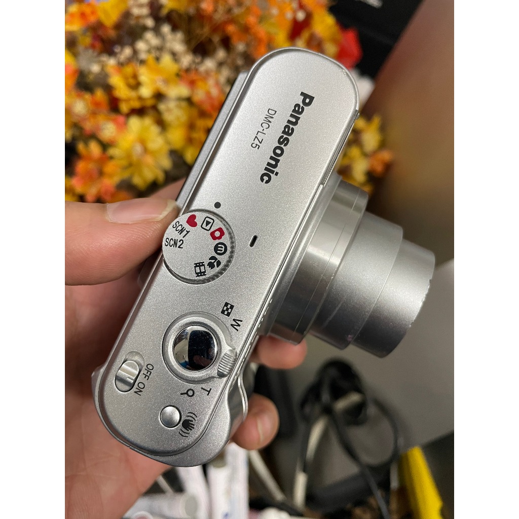 Máy ảnh du lịch  Lumix DMC LZ5 màu đẹp