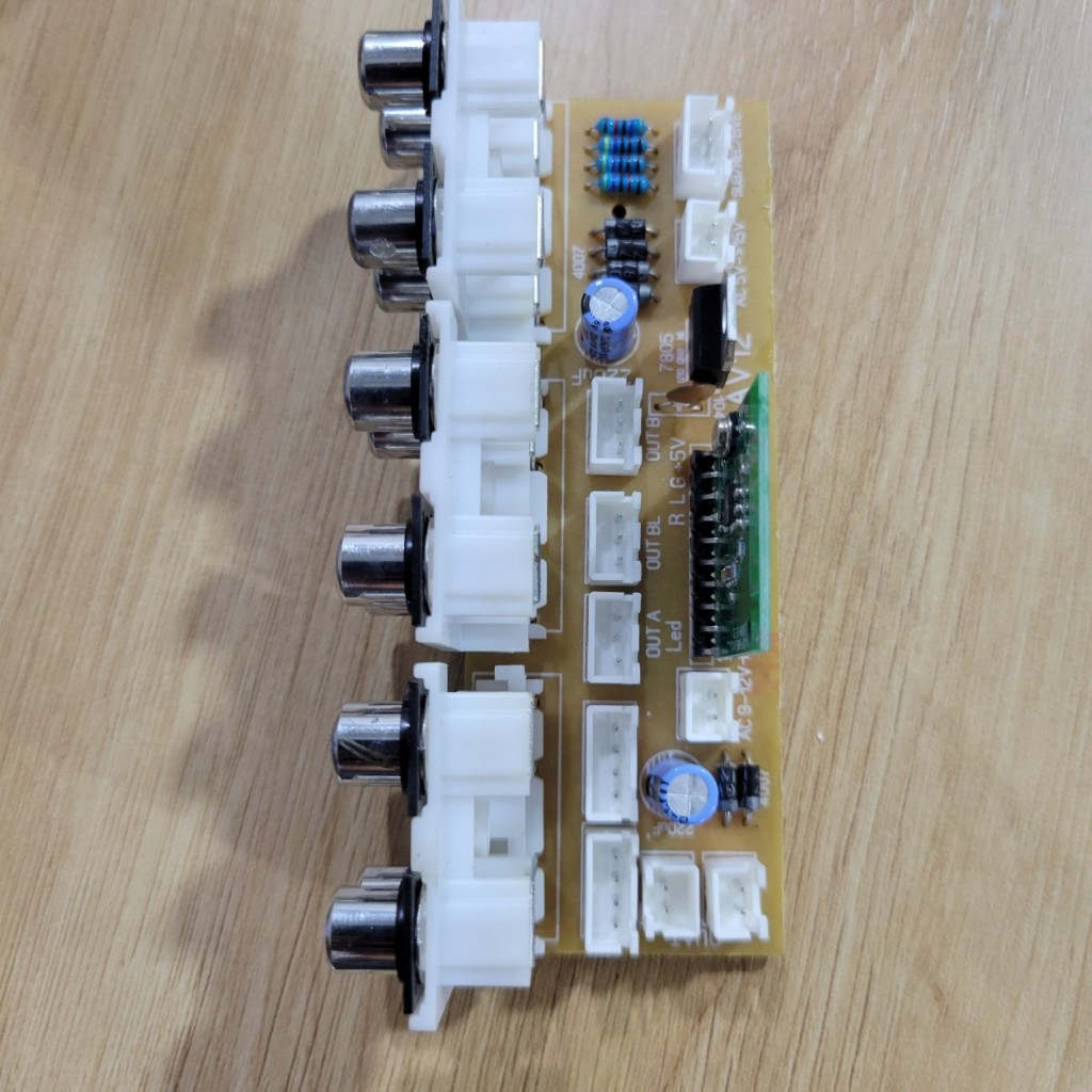 Trạm Av Ampli Có Blutooth Bo Đuôi Ampli 12 lỗ 14 lỗ