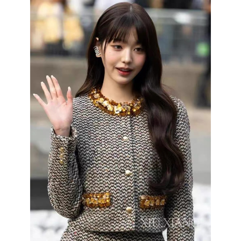 Set áo và chân váy dạ tweed giống Jang WONYOUNG IVE