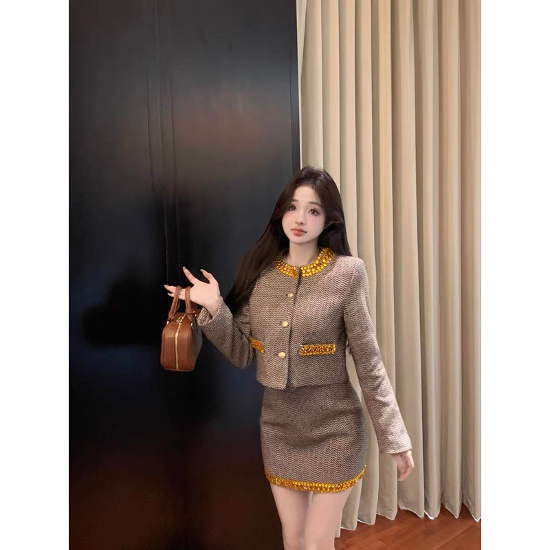 Set áo và chân váy dạ tweed giống Jang WONYOUNG IVE