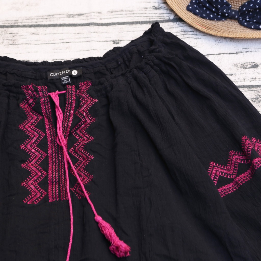 ÁO XÔ MUSLIN ĐEN THÊU