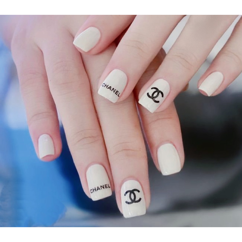 Nail box- Sơn gel trắng trơn trang trí chanel