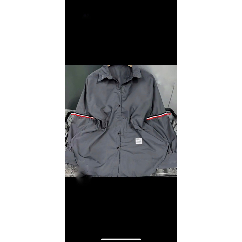 Áo sơ mi phom rộng