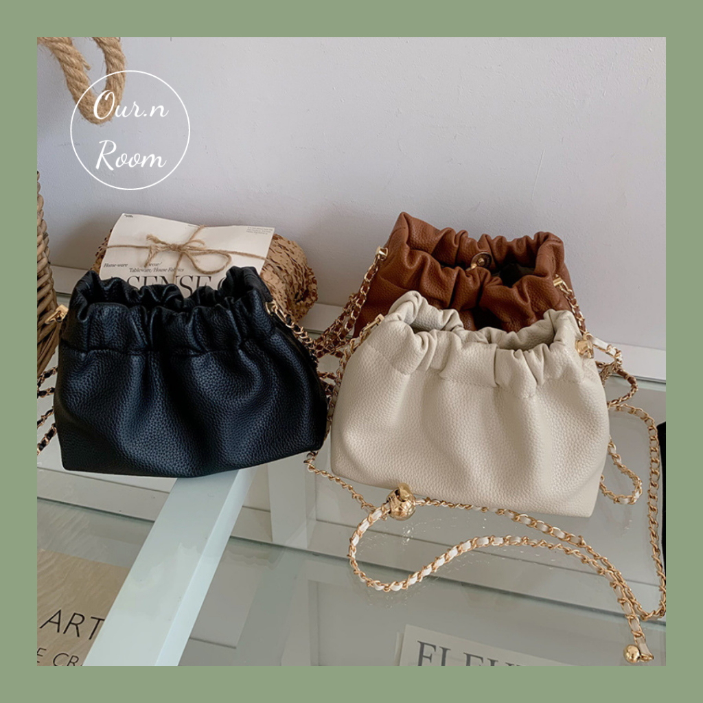 Túi đeo chéo nhỏ màu trơn da sần trái dứa điều chỉnh dây phong cách Hàn Quốc 22112301