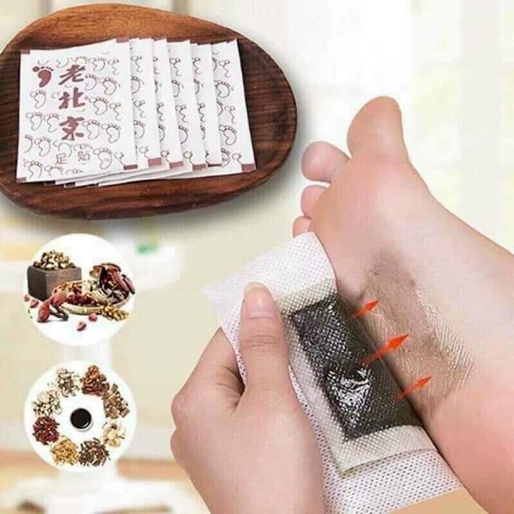 Miếng dán chân ngải cứu thải độc hộp 50 miếng