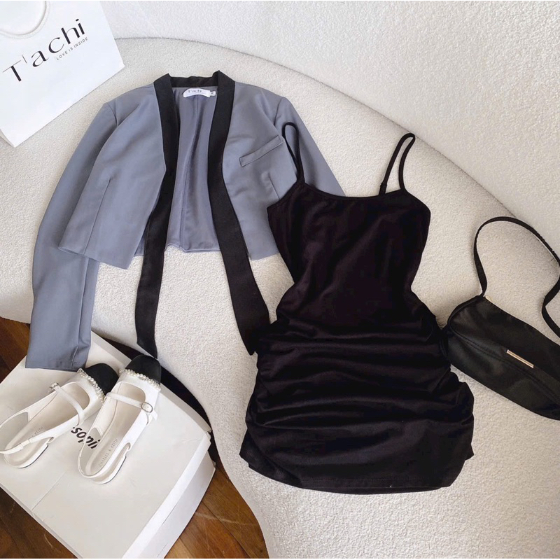 SET ĐẦM BODY ĐEN 2 DÂY NHÚN RÚT KÈM KHOÁC XÁM VIỀN ĐEN