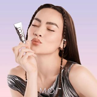 Son dưỡng có màu M.O.I Jelly Lipgloss 4,5g