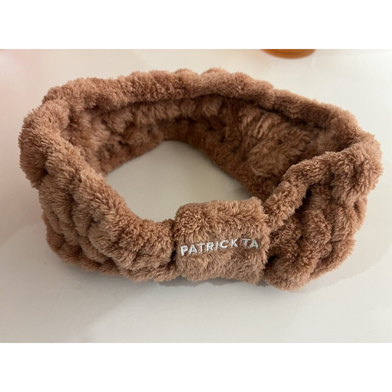 Băng đô vải Patrick Ta