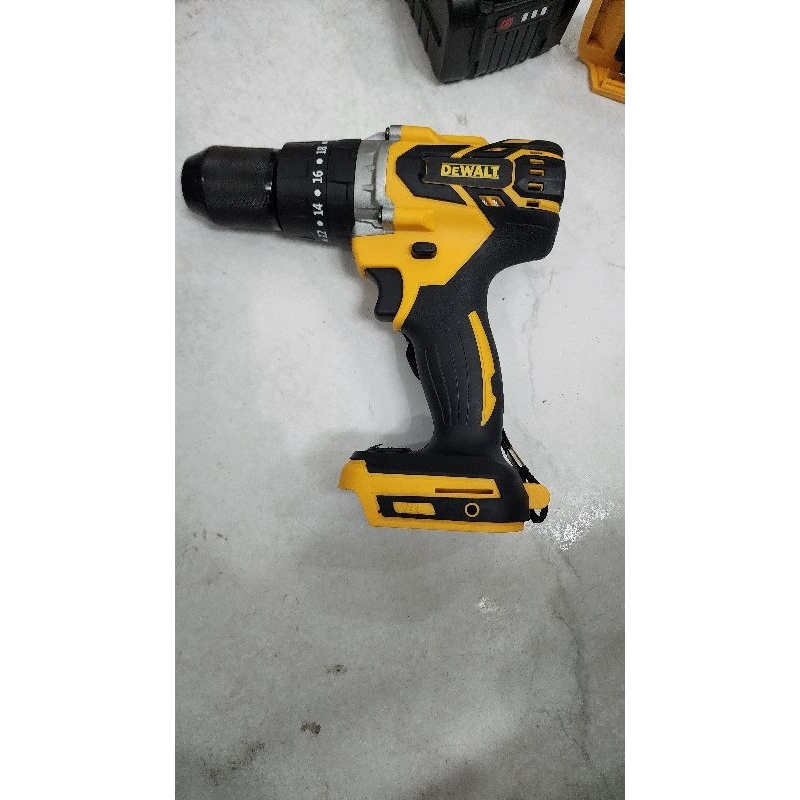 Thân máy khoan 13mm DeWalt đầu autulock 3 chức năng - lõi đồng - không chổi than - bao giá