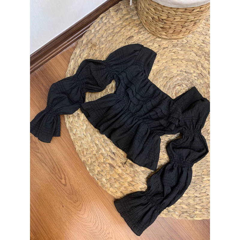 Áo crotop tay dài cổ vuông phong cách vintage