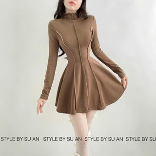 Đầm cổ lọ tay dài chít viền dáng xoè kiểu mới