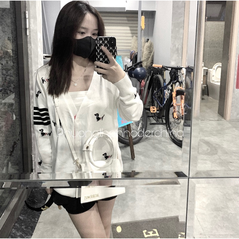 TÔNG HỢP MẪu Áo khoác CARDIGAN in chữ thiết kế kèm họa tiết siêu hot cho các nàng thơ diện phố 2023